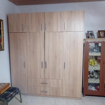 펜션 Traditional House In Pelendri 레메소스