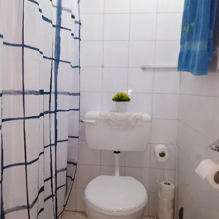 Traditional House In Pelendri בית נופש