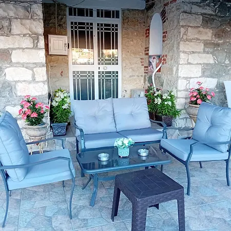 Traditional House In Pelendri Hébergement de vacances