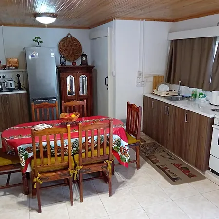 בית נופש Traditional House In Pelendri לימסול