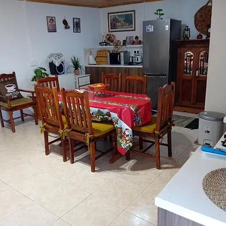 בית נופש Traditional House In Pelendri