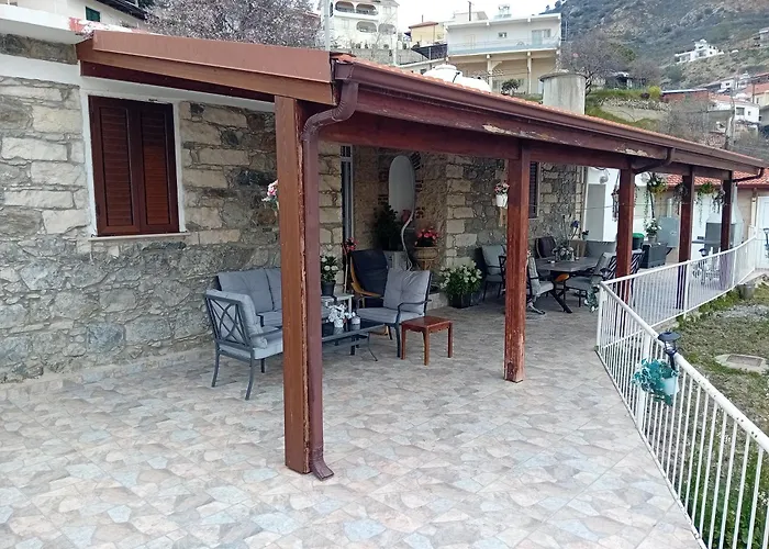 Traditional House In Pelendri Semesterbostad Limassol