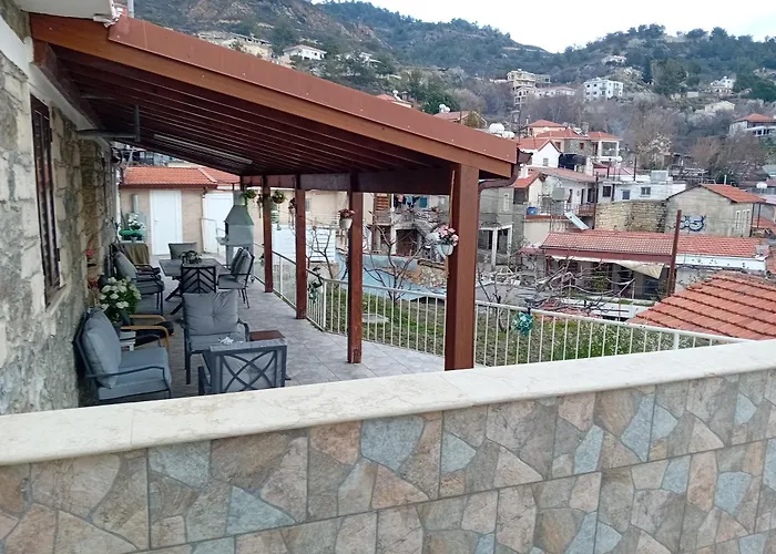 Traditional House In Pelendri Limassol