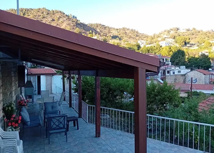 別荘 Traditional House In Pelendri